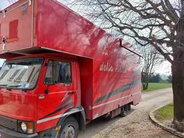 AUTONEGOZIO IVECO  RESTI