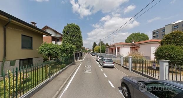 Trilocale a Seregno cantina giardino e box 850eu