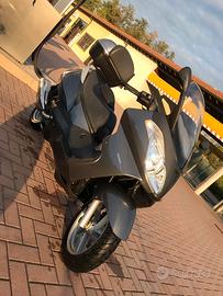 Aprilia Atlantic 400