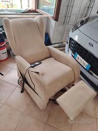 poltrona elettrica con telecomando 