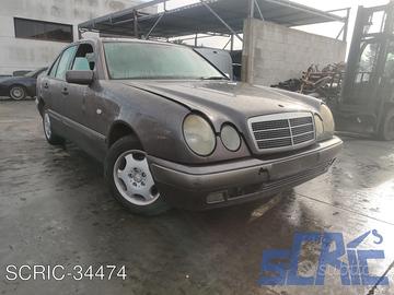 MERCEDES CLASSE E W210 E 220 D 95CV Ricambi