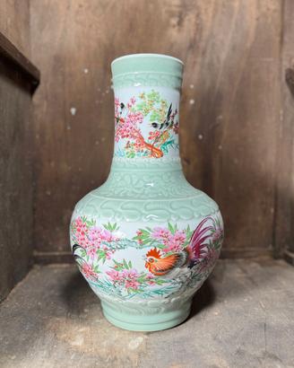 Vaso Cinese Antico Raffigurante Galli