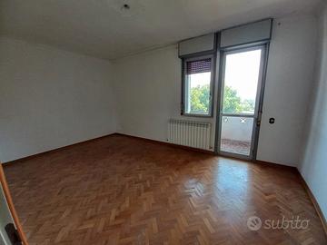 Pentalocale abitabile da subito molto luminoso