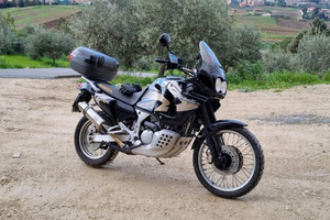Africa Twin 750 Rd07