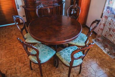 Tavolo in stile classico + 6 sedie