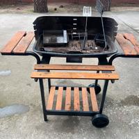Barbecue a carbonella con coperchio, ruote e piani