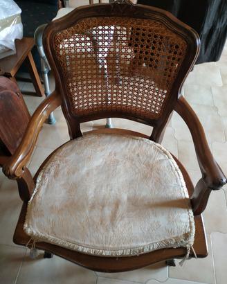 Poltroncina da camera o studio