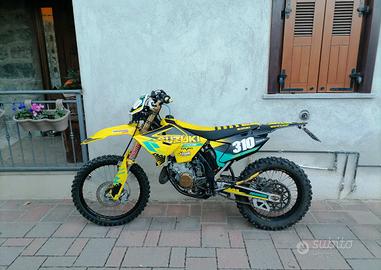 Suzuki rm 125