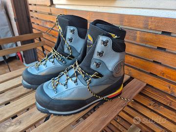 Scarponi termici da alpinismo La Sportiva Baruntse