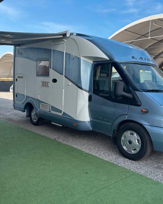 LAIKA X 595 C VAN - Semintegrale con letto matrimo