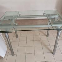 Tavolo in vetro + sedie