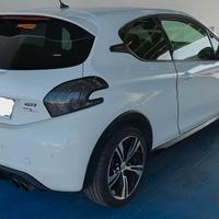 Peugeot 208 gti - 2016