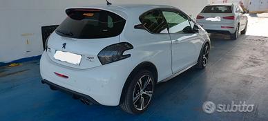 Peugeot 208 gti - 2016