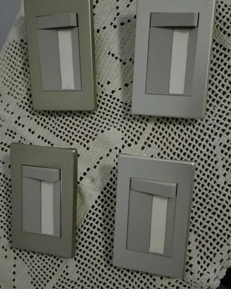 Pulsanti luce scale serie ave abitat