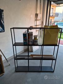 Libreria a muro in ferro