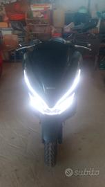  scooter sportivo 125
