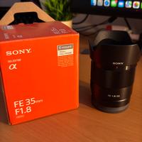 Sony FE 35 mm f/1.8