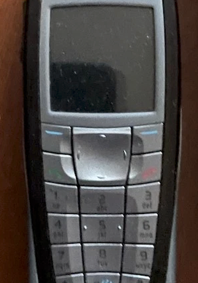 Nokia 6220 + caricabt. Collezionisti o per ricambi
