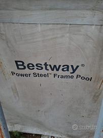 piscina no motore