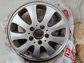 cerchi in lega per la Mercedes classe A