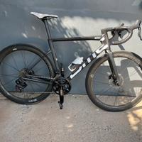 Bmc teammachine slr01  Two dura ace 54