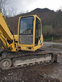 Escavatore Komatsu e Hitachi