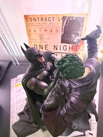 Statua Batman Arkham Origins.  NO GIOCO