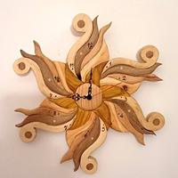 L'intarsio più orologio