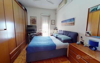 GRAZIOSO TRILOCALE CON POSSIBILITA' DI BOX