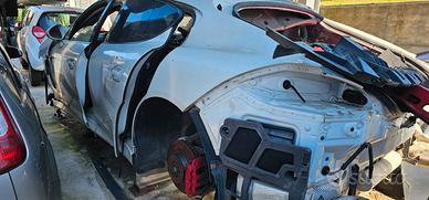 Porsche panamera ricambi usati vettura rottamata