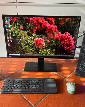 Postazione PC completa, pronta all’uso!