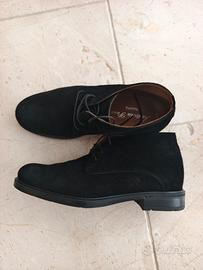 Scarpe eleganti nere scamosciate 40,5