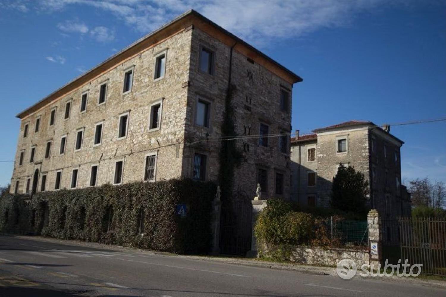 Porzione di Palazzo Storico - Vista 4
