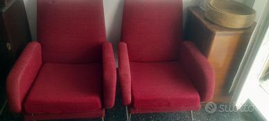 Poltrone e divano anni 50
