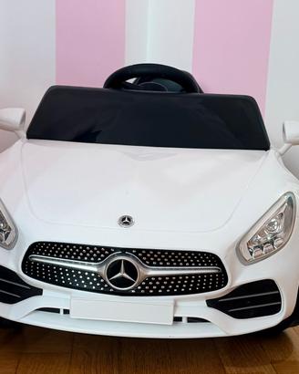 Mercedes cabrio bianca