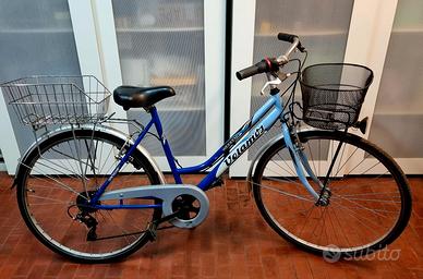 Bicicletta da donna pari a nuovo