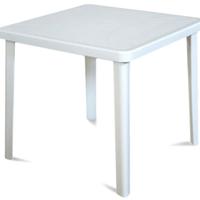 Tavoli e sedie in plastica