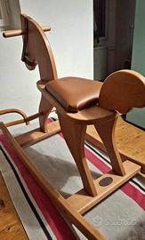 Cavallino a dondolo in legno