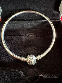 Pandora bracciale rigido Stelle ed. limitata