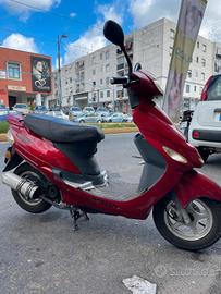 scooter 50 4 tempi Gilera.