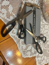 Set di forbici per tagli particolari di stoffe