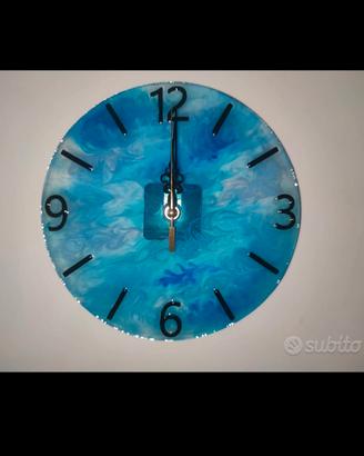 Orologi da parete in resina artigianali Trento 