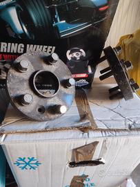 Distanziali ruote auto + perni maggiorati.