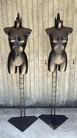 MANICHINI MEZZO BUSTO CON PIANTANA