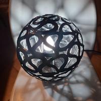 lampada design sfera nera da tavolo 