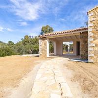 Villa singola con piscina a Castiadas