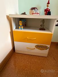 COMODINO/MOBILETTO CON CASSETTI