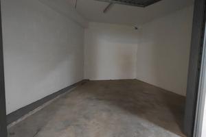Box auto in Zona Q5  300€