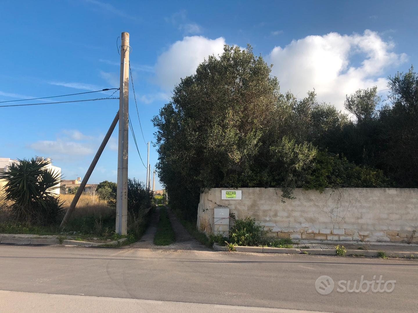 Terreno 800 mq fronte strada via Bessarione - Vista 2