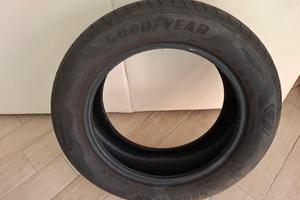 Gomme 235/55 R18